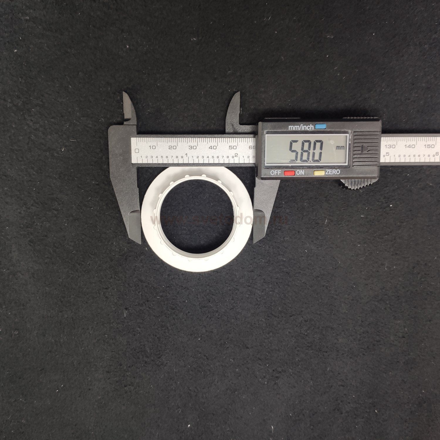 Кольцо крепёжное для патрона Е27 цвет белый 58*11мм