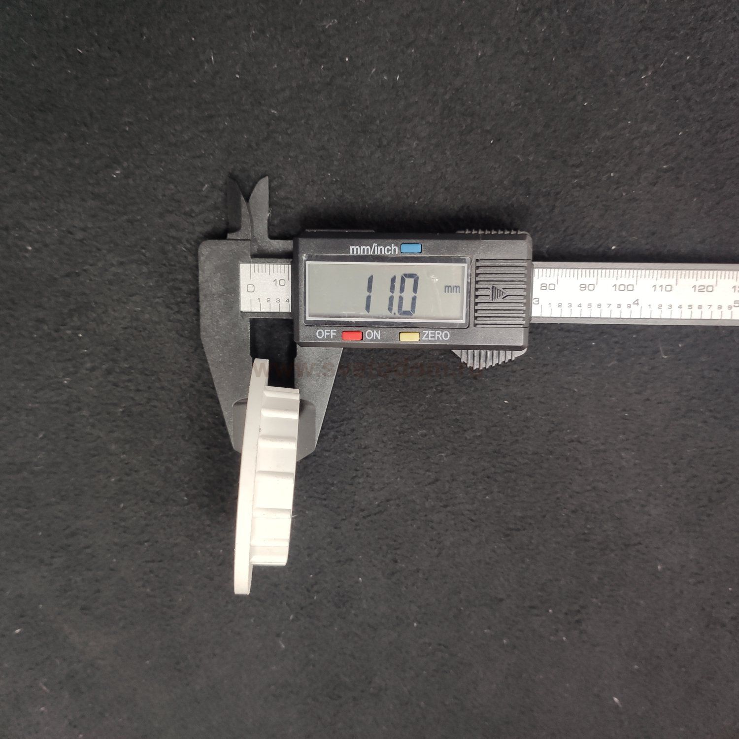 Кольцо крепёжное для патрона Е27 цвет белый 58*11мм