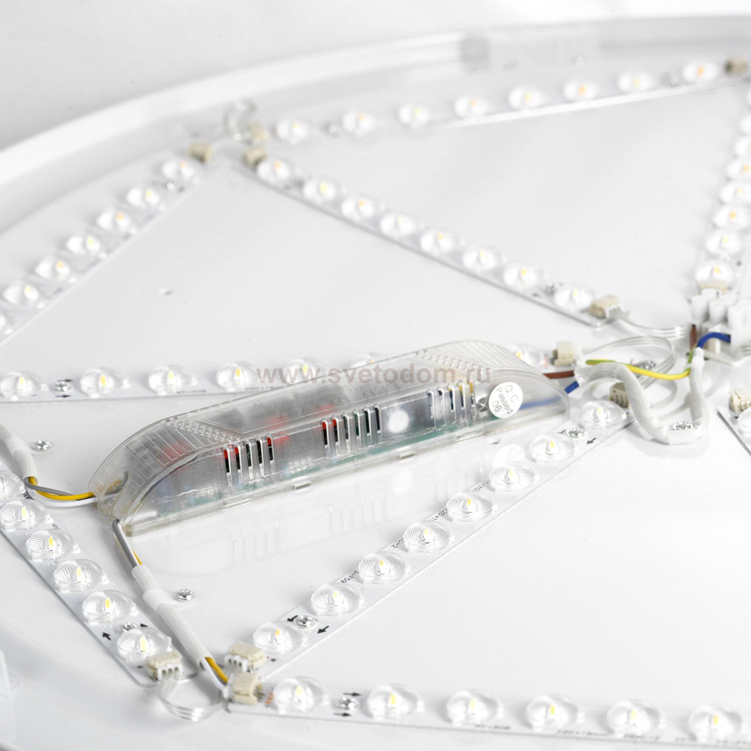 Потолочные светильники Lussole LSP-8311 MOONLIGHT