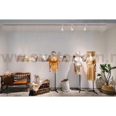 Спот трековый Mantra 7207