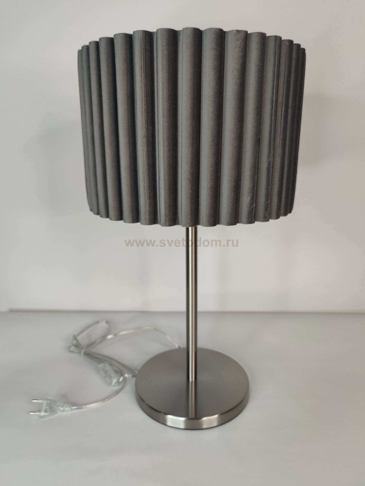 BR00337 Настольная лампа VIGO