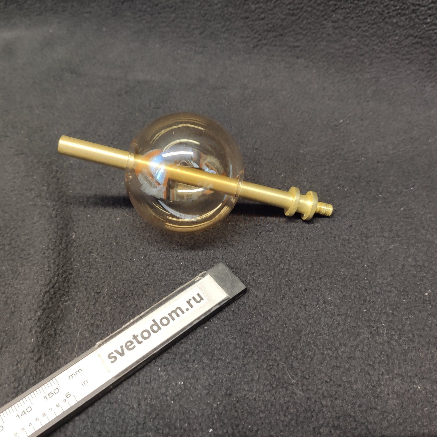 Потолочный светильник Maytoni MOD133CL-04BS