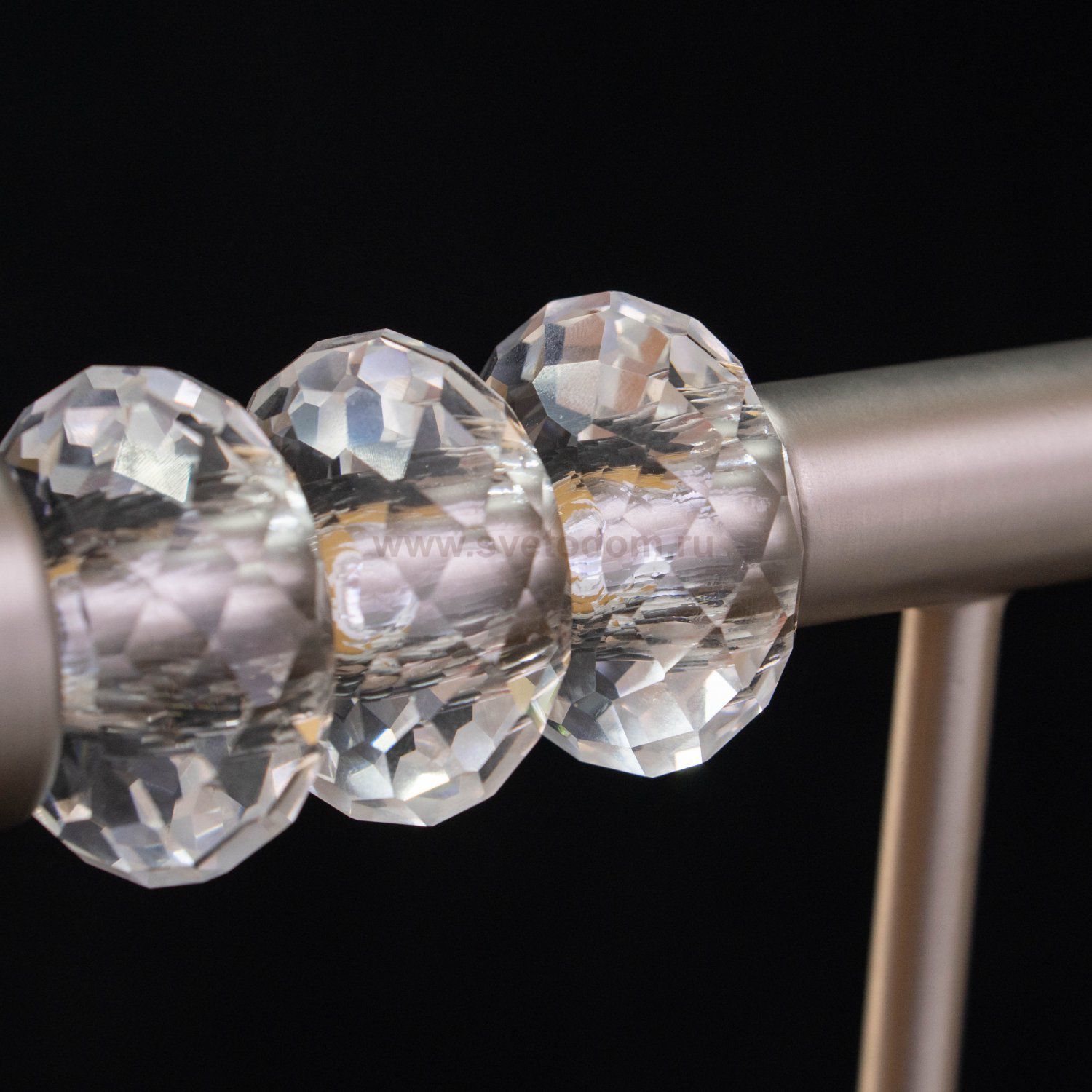 Люстра Maytoni MOD527PL-06N Lincoln