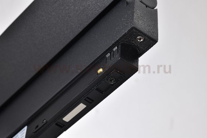 Трековый светильник FlowPoint MT0213-12W3K-B