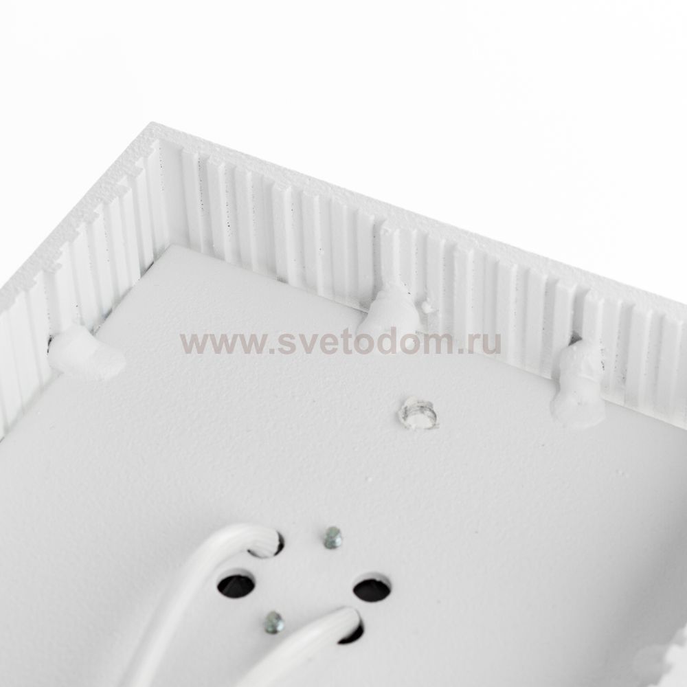 Светильник накладной Nowodvorski GROOVE WHITE 9383