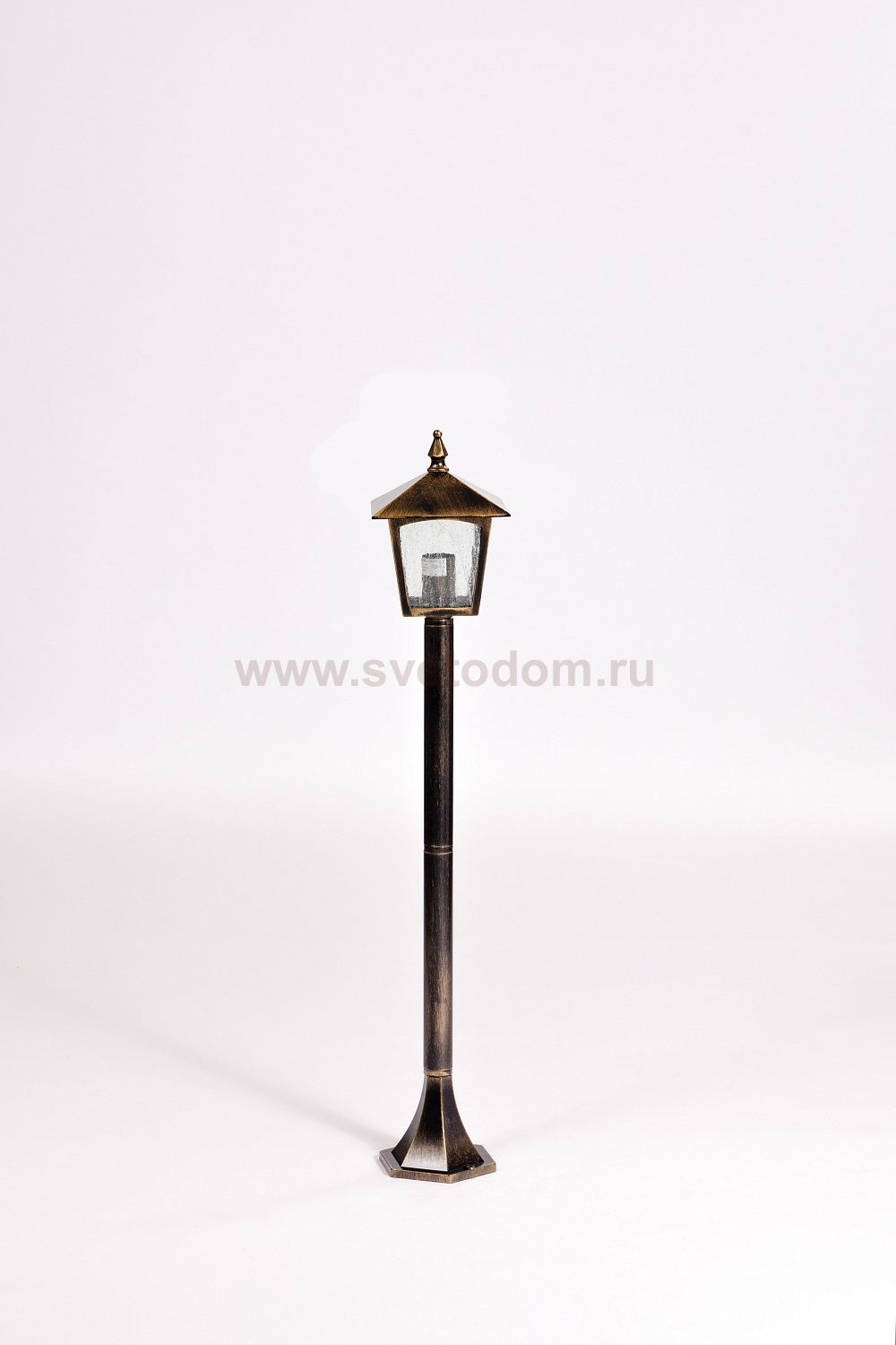 Светильник столб уличный 1 фонарь Oasis Light 15906 Gb