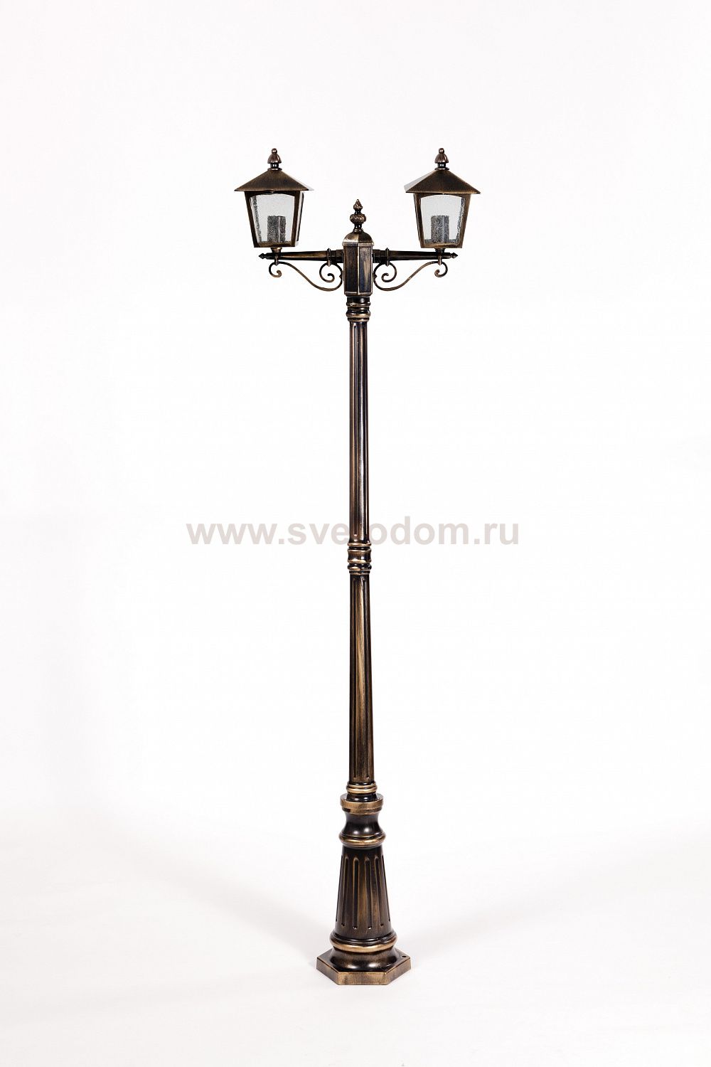 Светильник столб уличный 2 фонаря Oasis Light 15909A Gb