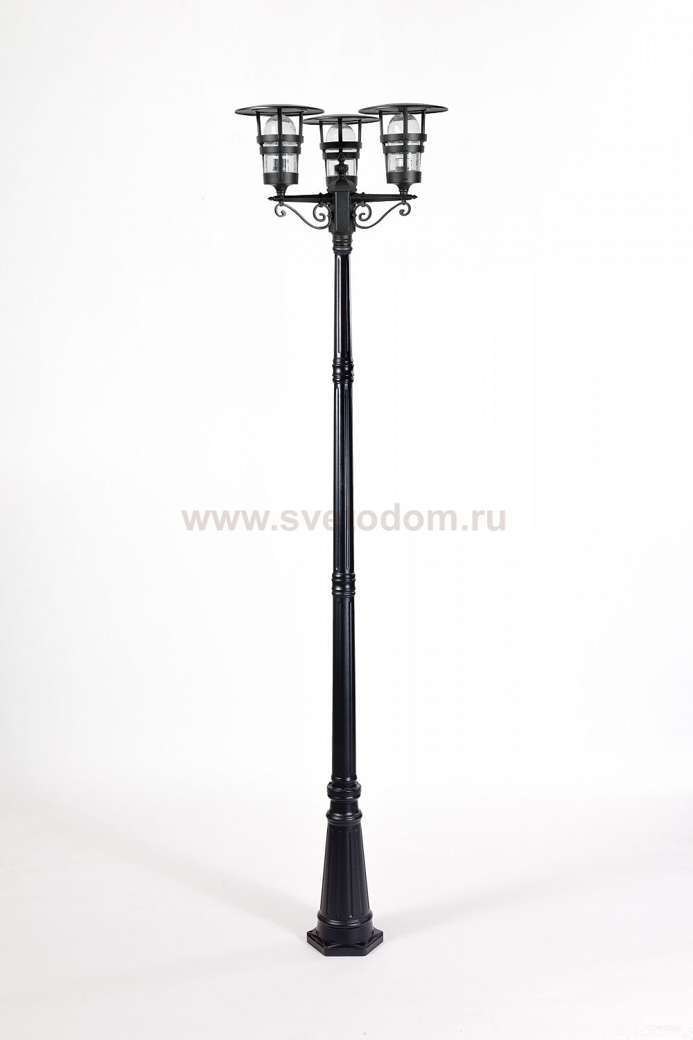 Светильник столб уличный 3 фонаря Oasis Light 68910B 18 Bl