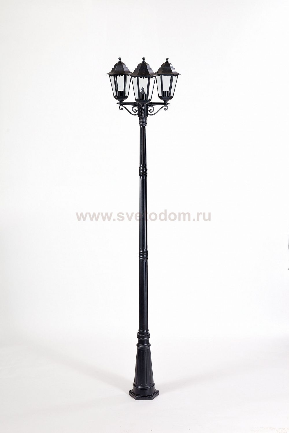 Светильник столб уличный 3 фонаря Oasis Light 79810MB 18 Bl