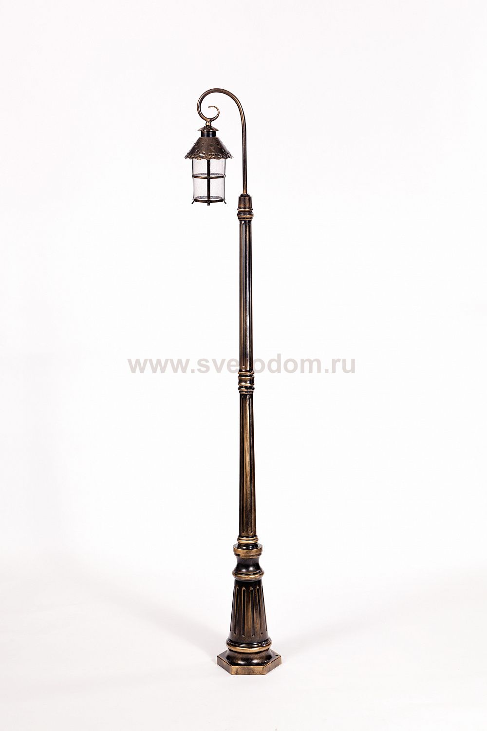 Светильник столб уличный 1 фонарь Oasis Light 81509/18 Gb