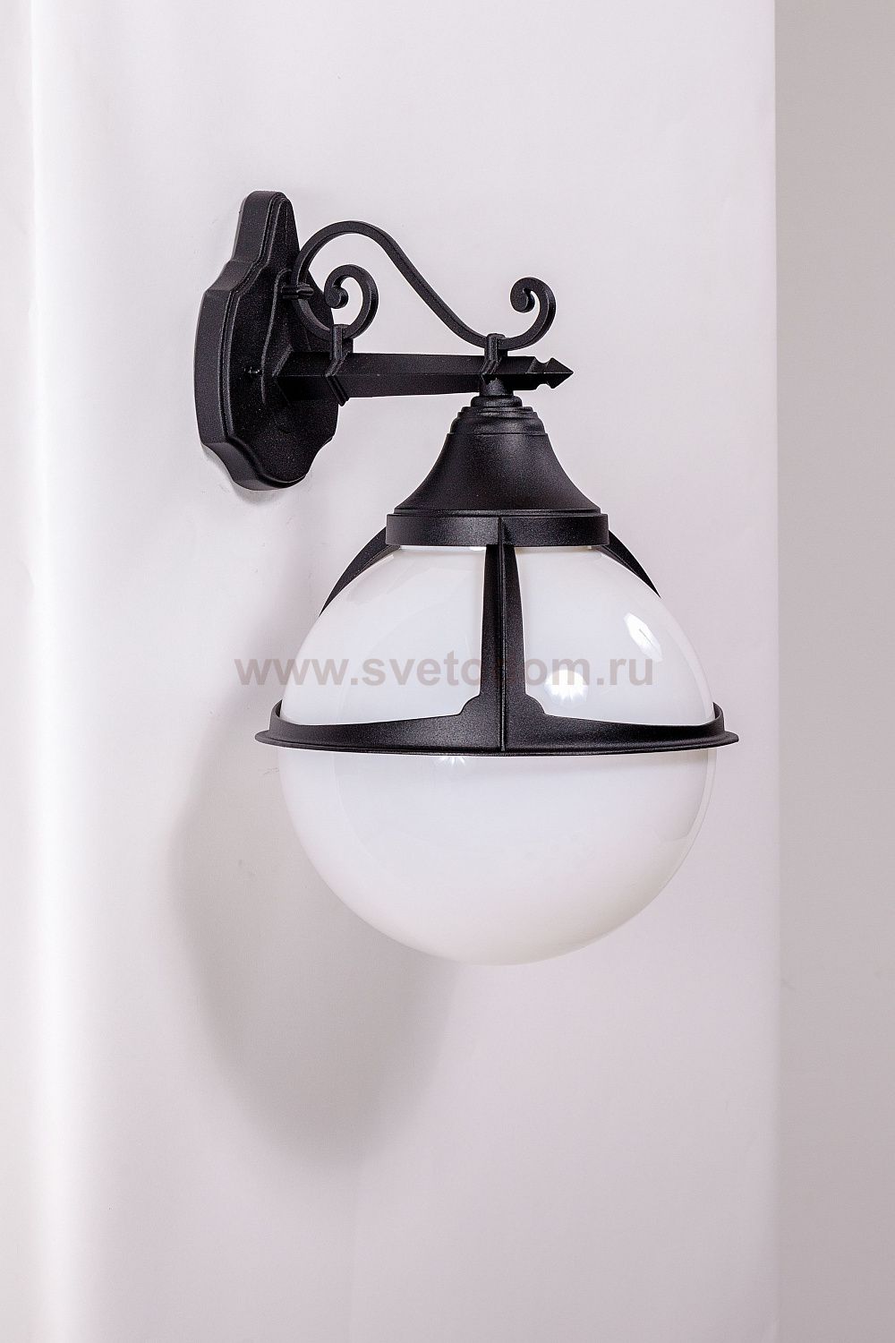 Светильник настенный Oasis Light 88102 Bl