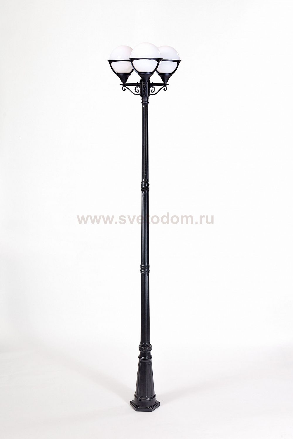 Светильник столб уличный 3 фонаря Oasis Light 88110B 21 Bl