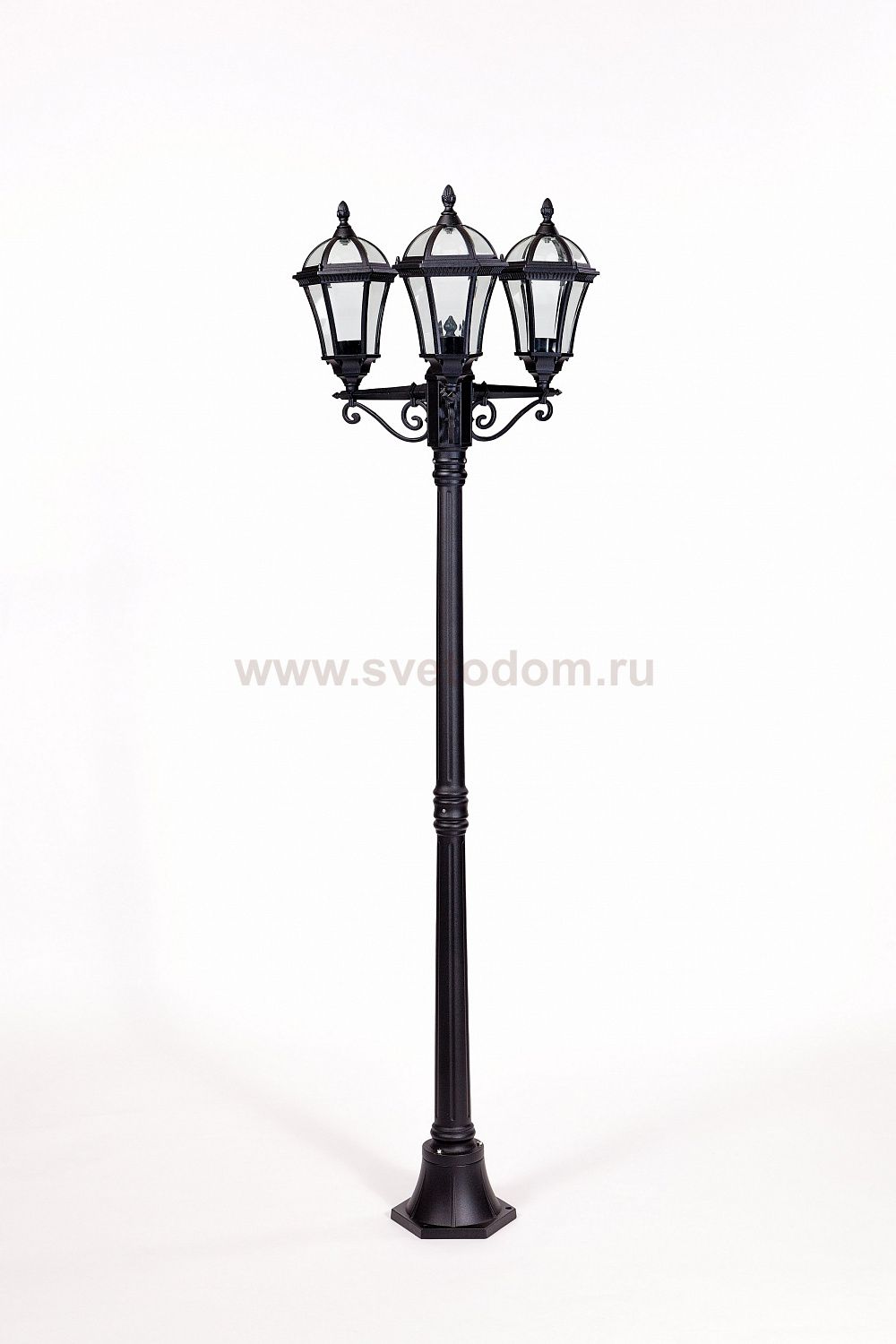 Светильник столб уличный 3 фонаря Oasis Light 95208SB Bl