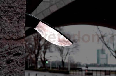 Светильник настенный на солнечной батарее Oasis Light P9034