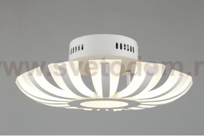 Люстра потолочная Omnilux OML-02607-68 Silville