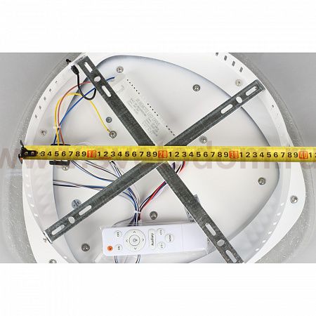 Люстра потолочная Omnilux OML-08407-146 Arzano