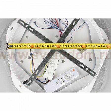 Люстра потолочная Omnilux OML-08417-140 Arzano