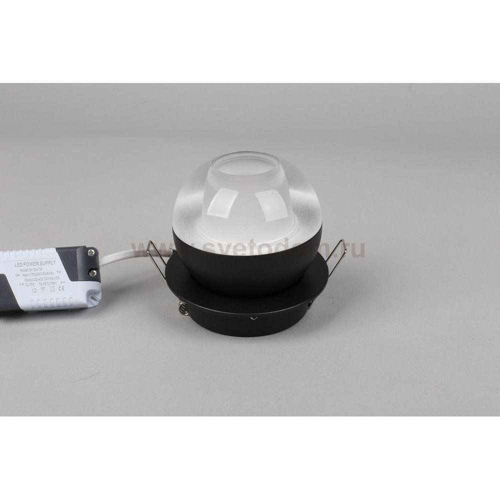 Светильник встраиваемый-накладной Omnilux OML-103019-08 Mantova