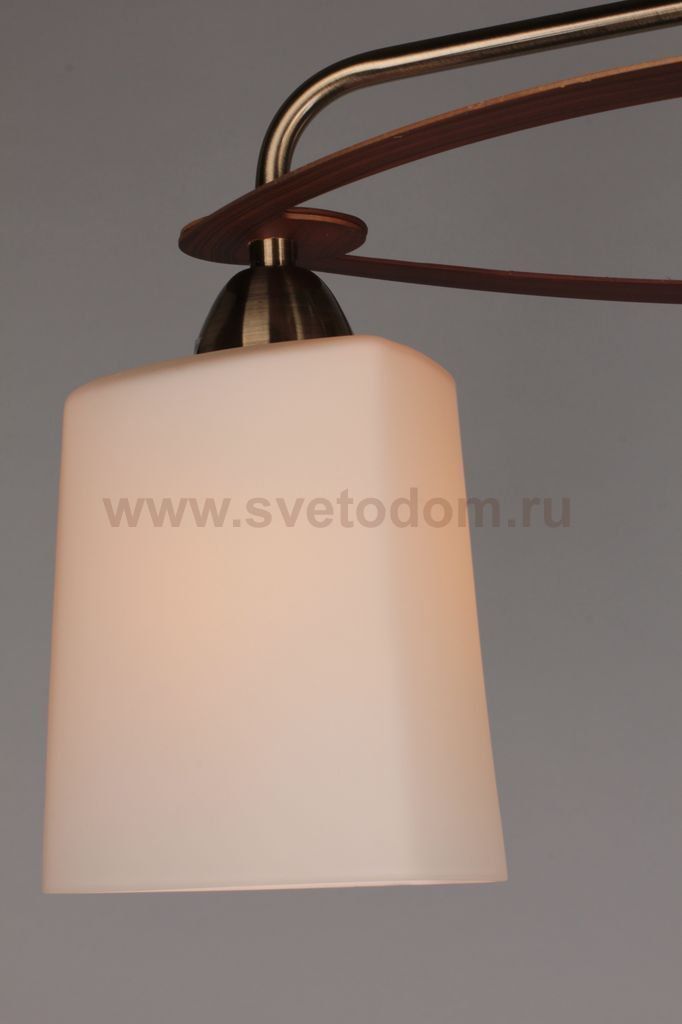 Люстра Omnilux OML-26817-03 Maress