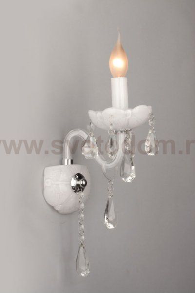 Светильник бра Omnilux OML-33103-01 Avellino