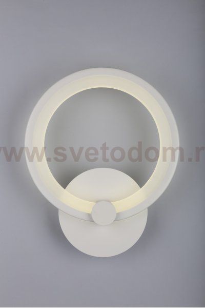 Светильник бра Omnilux OML-48701-16 Cuglieri