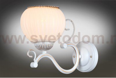 Светильник бра Omnilux OML-53401-01 Ovil?