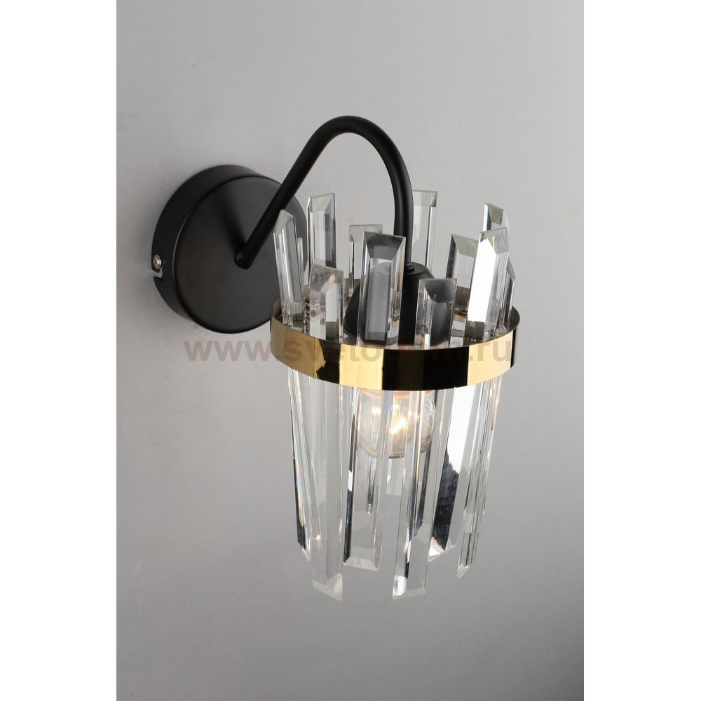 Светильник настенный бра Omnilux OML-67711-01