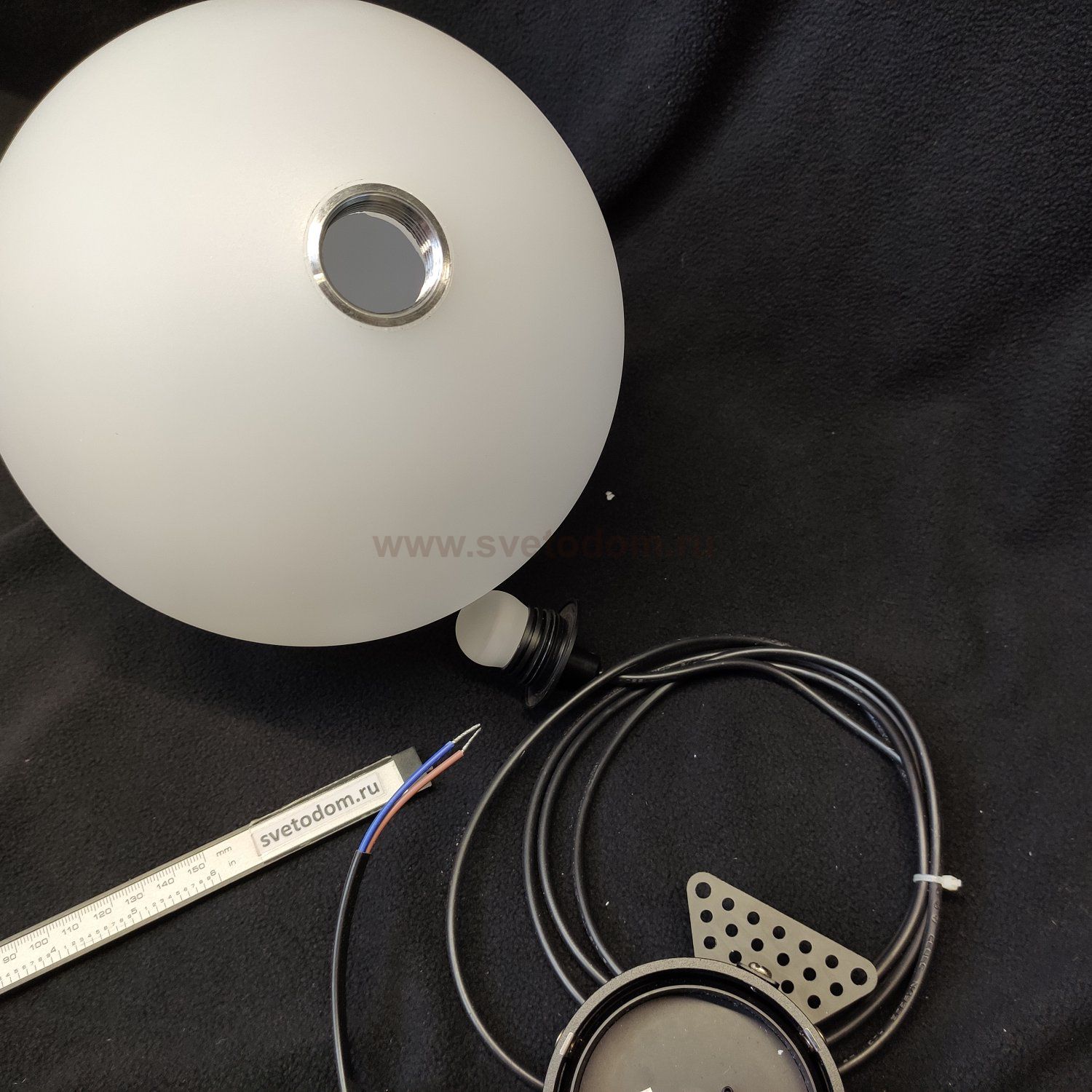 Подвесной светильник Maytoni P039PL-5W3K-20-B Luna