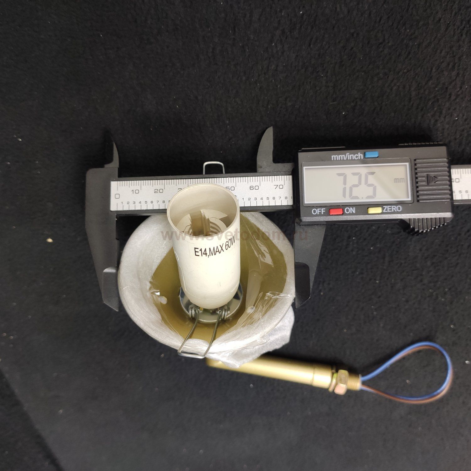 Плафон стекло белый матовый шар 120мм (52мм посадка) Arte Lamp A2703 MARCO малый