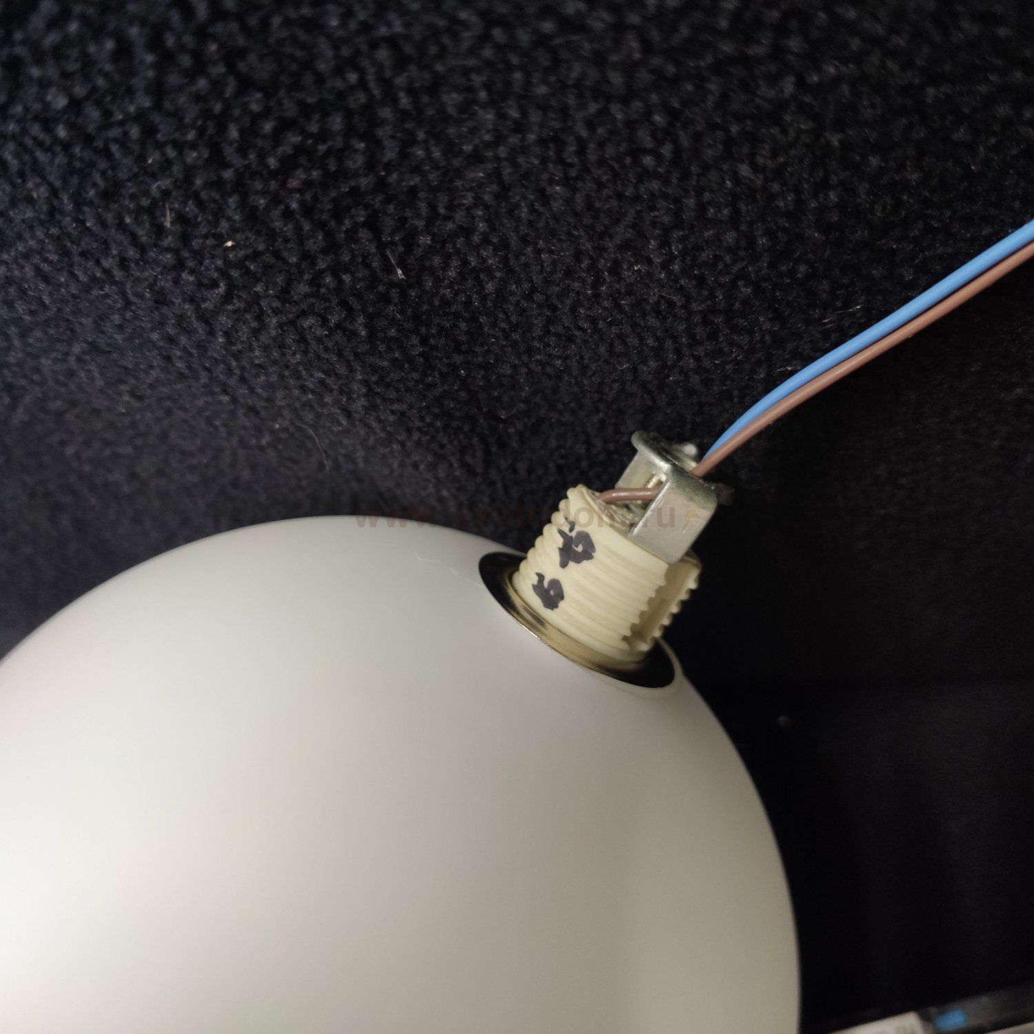 Плафон стекло белое матовое шар 140мм с резьбой G9 (20мм) CL212 TONGA