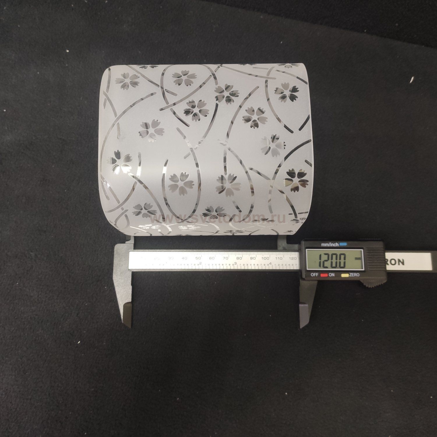 Плафон стекло с узором Е27 100*120мм Colosseo 72175 Optima