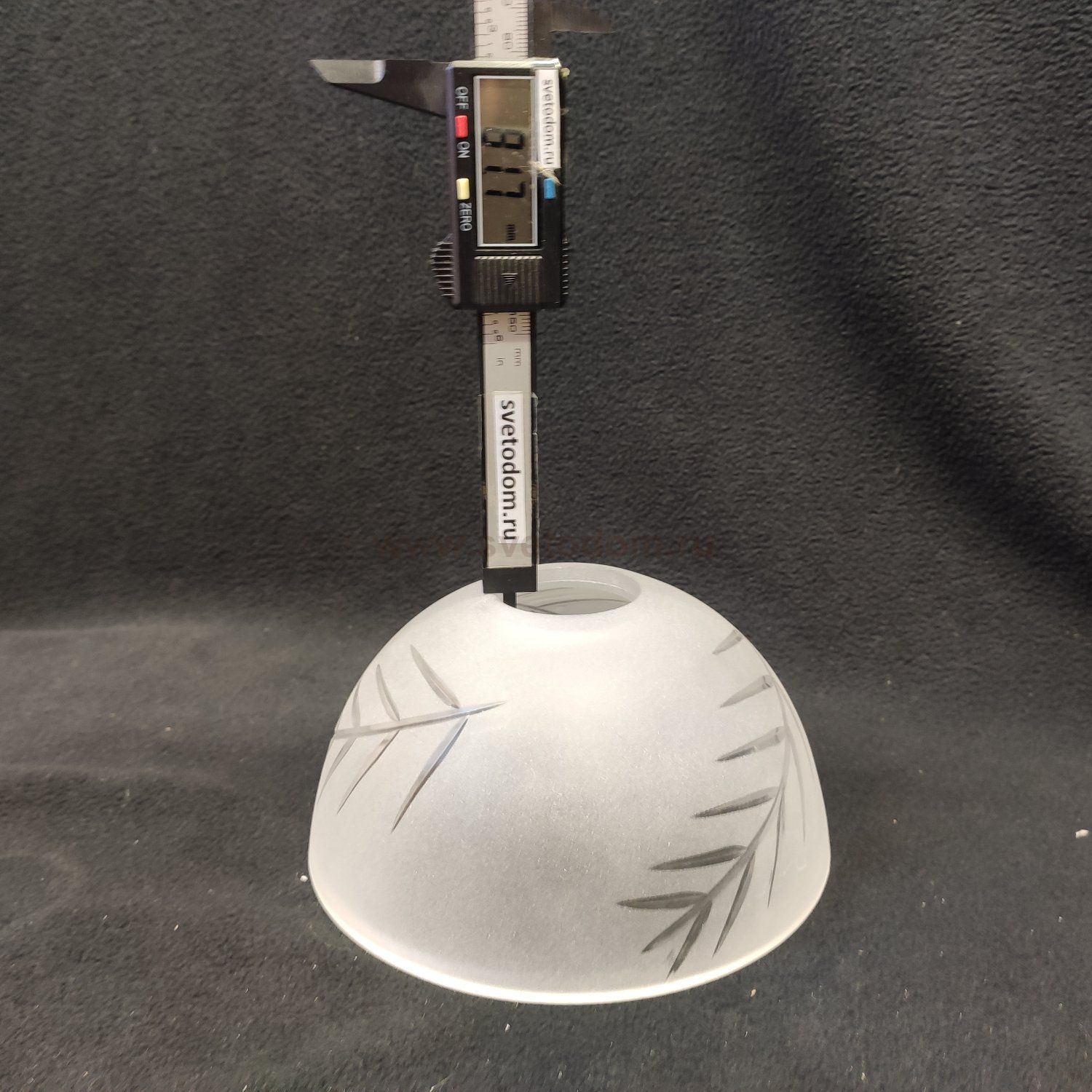 Плафон стекло матовое с узором 160*95мм Е27 (40мм посадка) CL406 Кремона