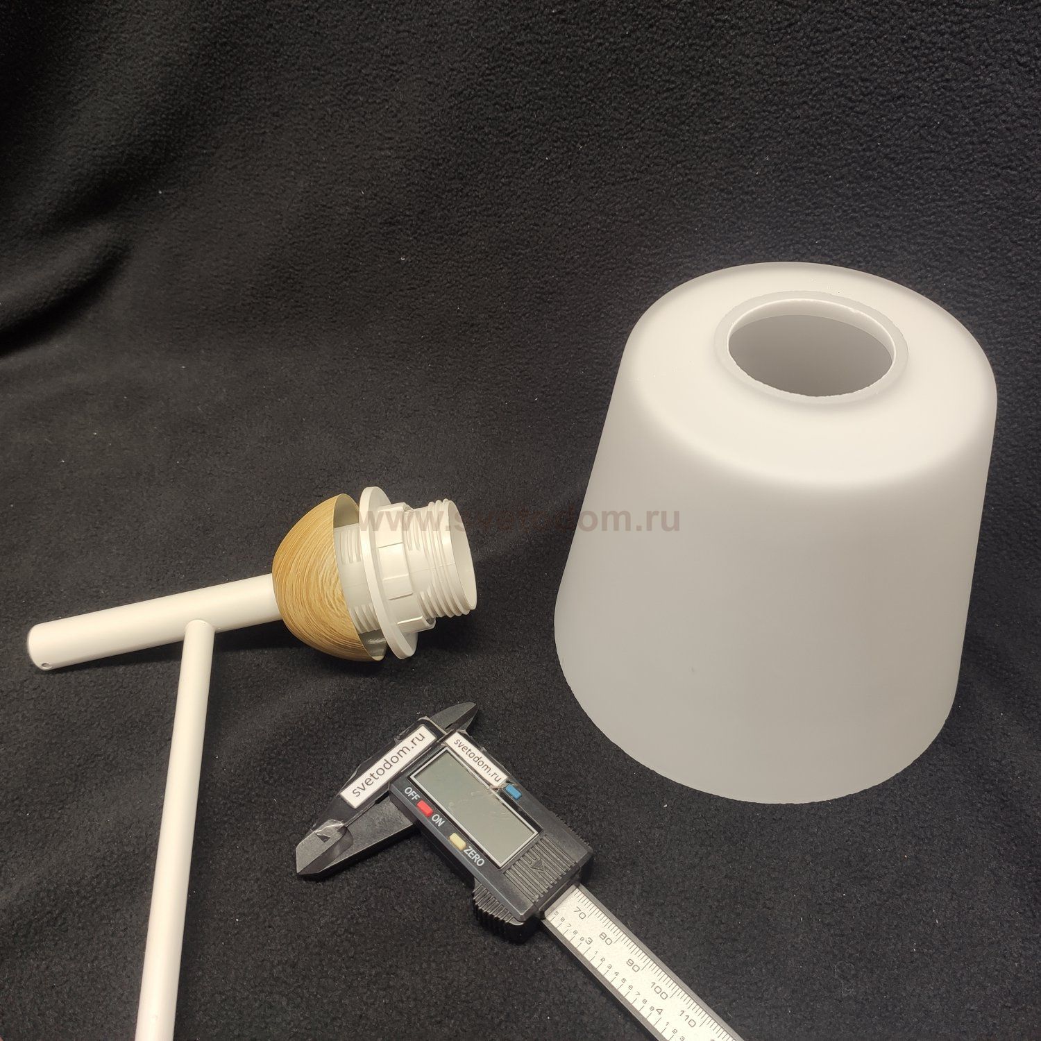 Плафон стекло матовый белый 140*125мм Е27 (43мм посадка) Евро 70085 Fresco