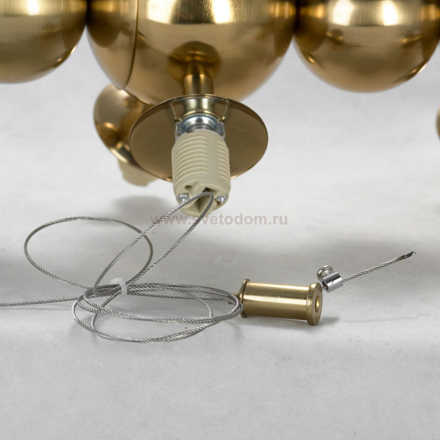 Плафон стеклянный эллипс полуматовый 150*110мм с резьбой G9 20мм LSP-8650 Covington