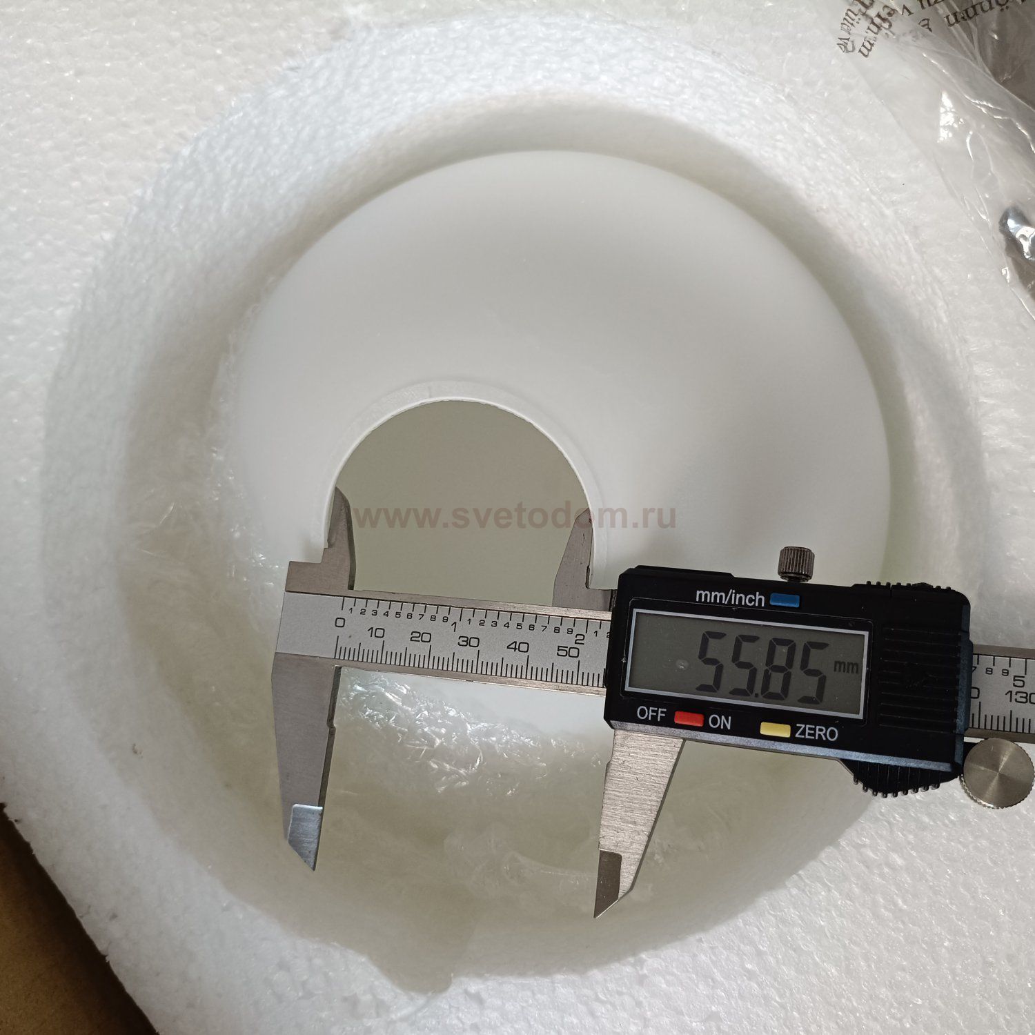 Плафон стекло шар матовый 180мм LM 6580 VIVIEN