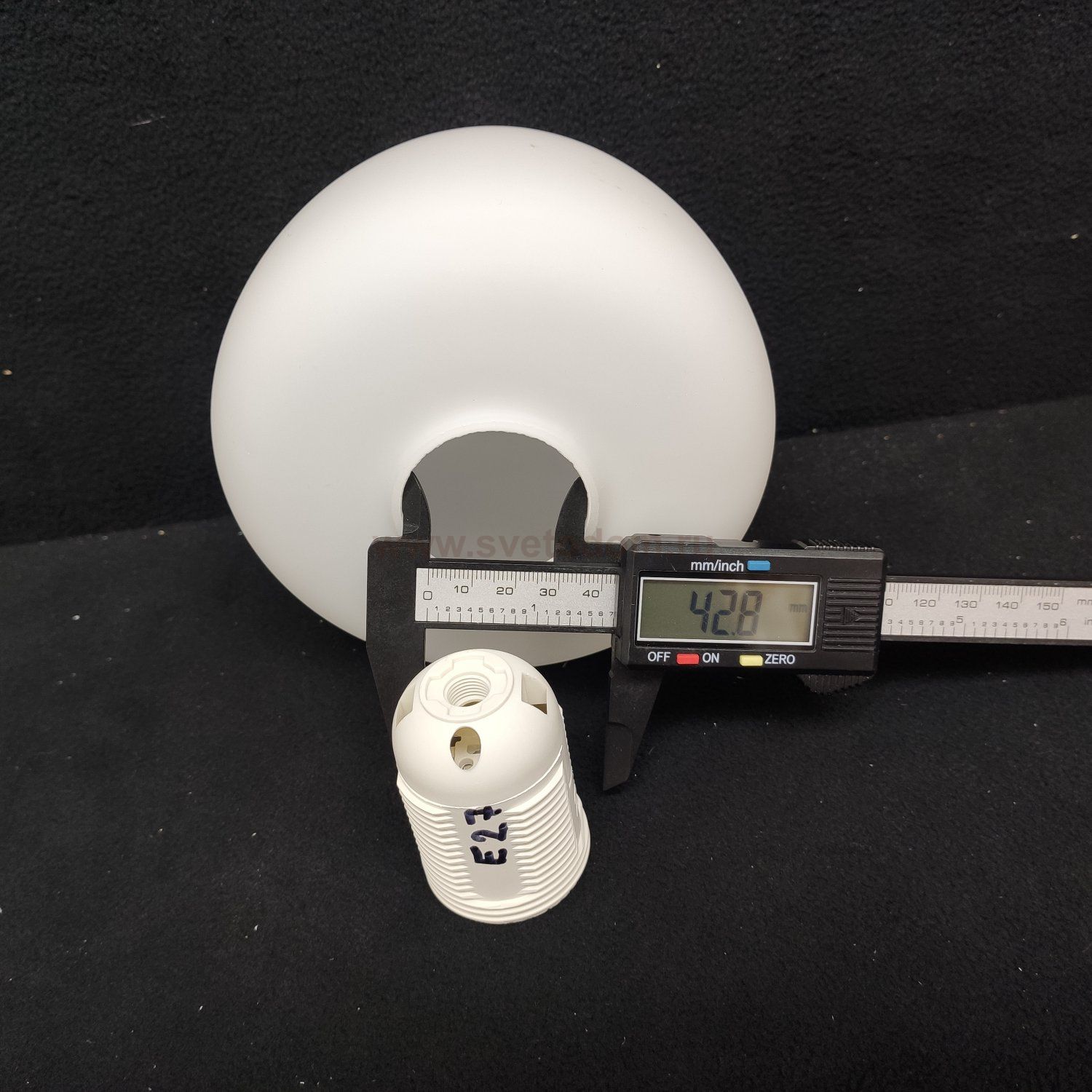 Плафон стекло 140*114мм Е27 Odeon light 2057 серии Vesto