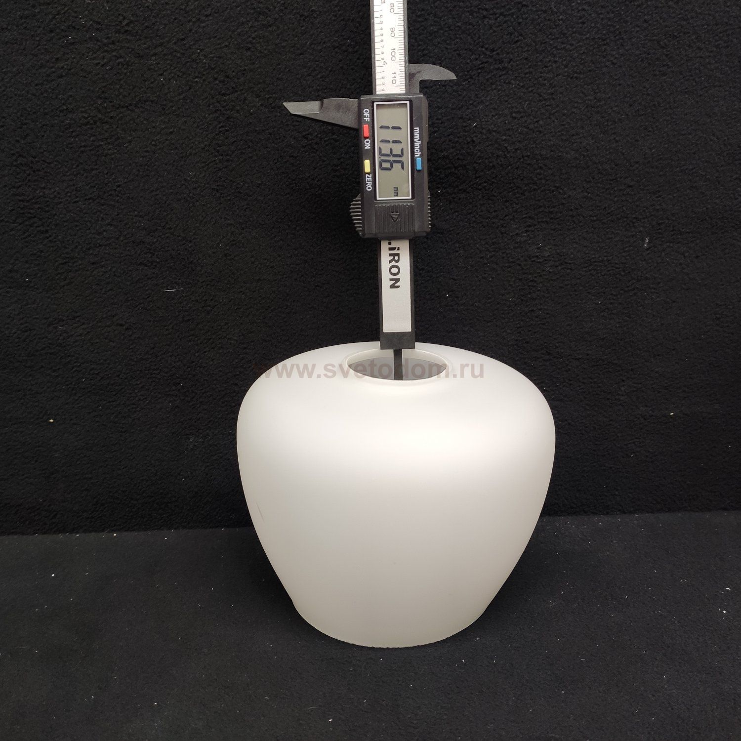 Плафон стекло 140*114мм Е27 Odeon light 2057 серии Vesto