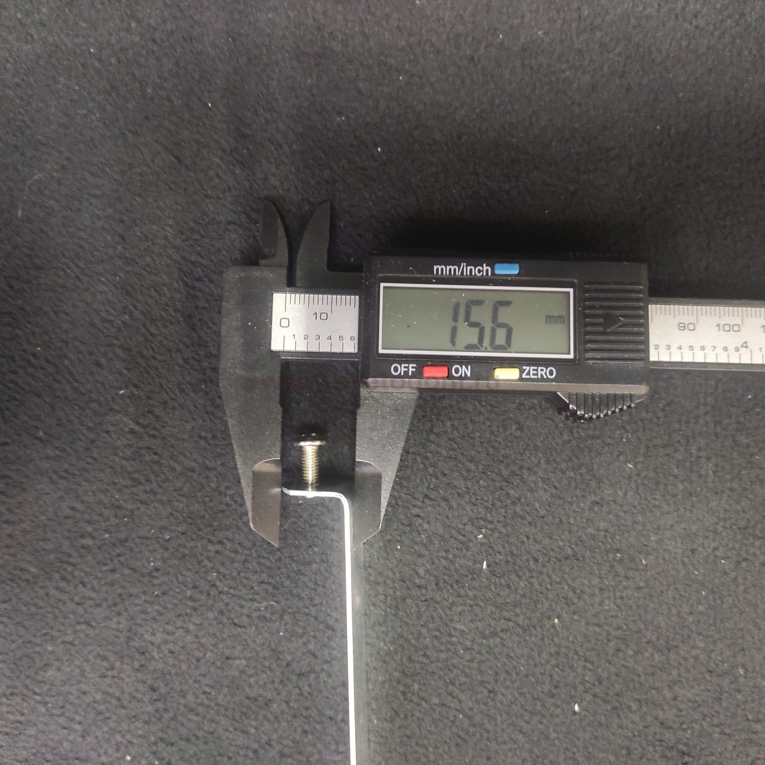 Планка монтажная для светильников 115-130мм с декоративными винтами цвета никель