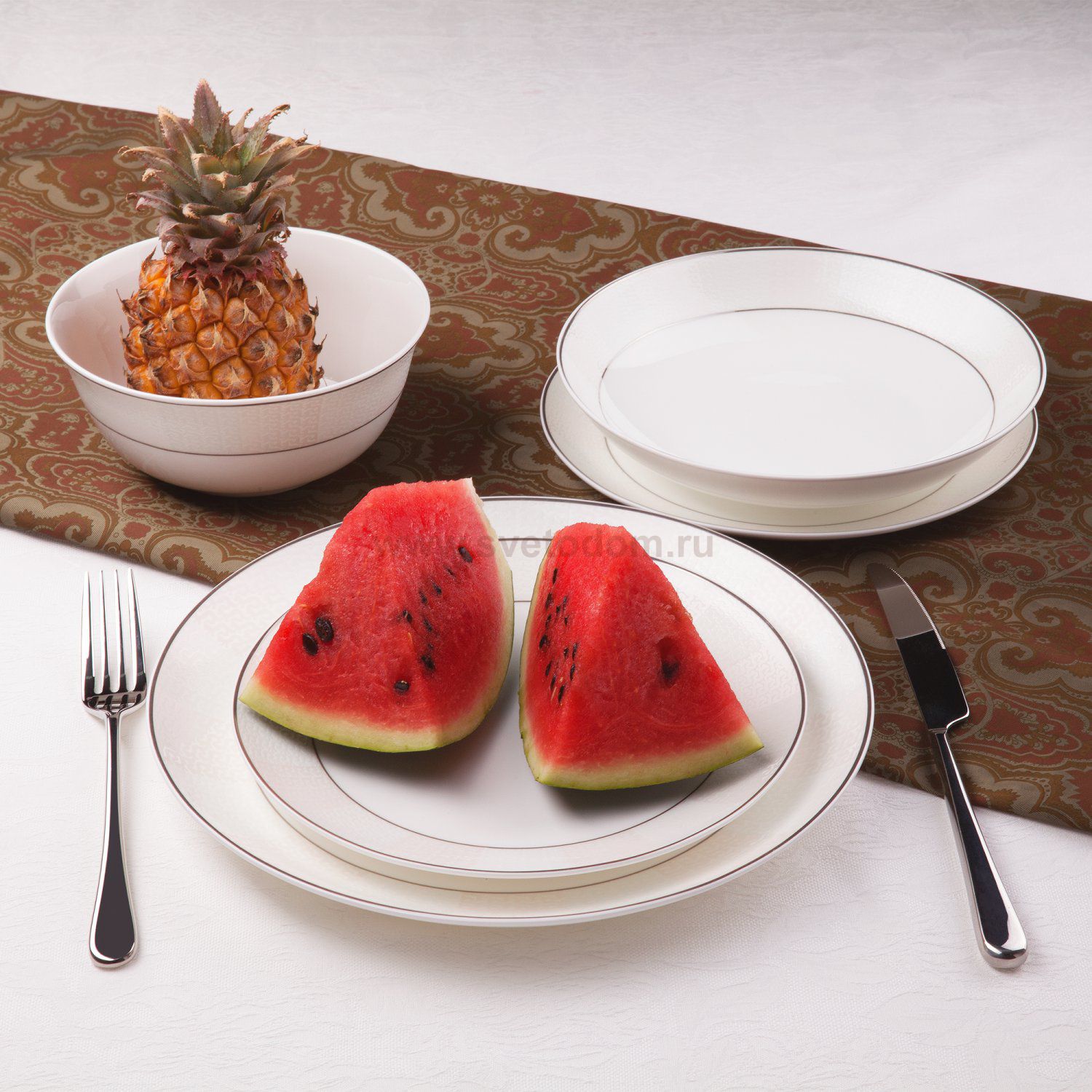 Столовый сервиз 