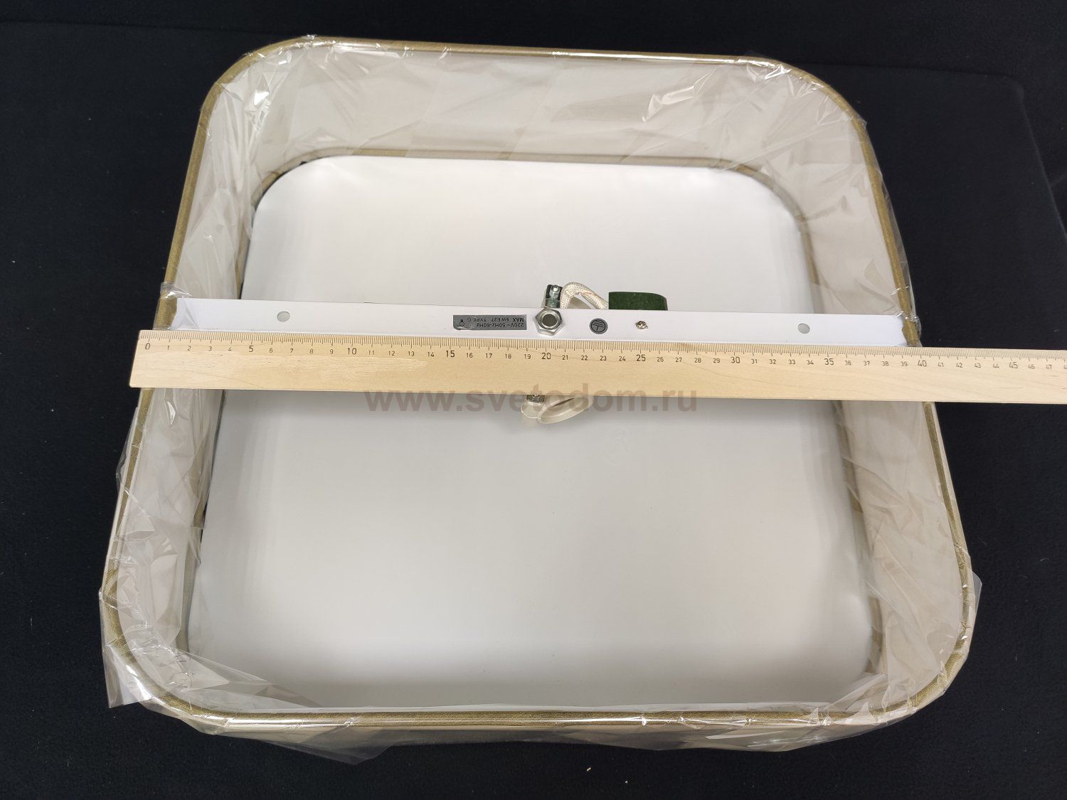 Светильник потолочный Stilfort 2062/08/03C Hotel