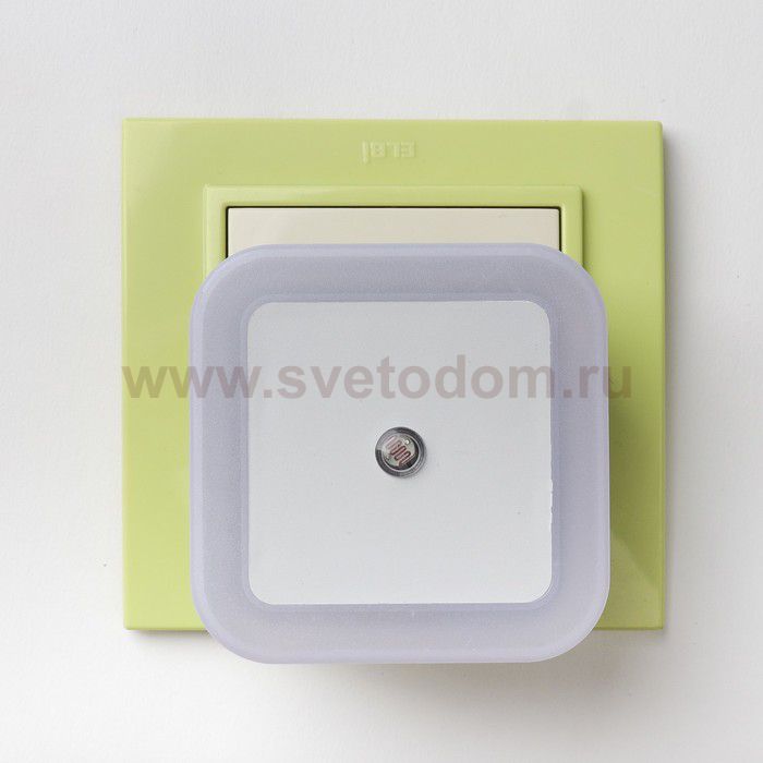 Ночник пластик LED реагирует на темноту 