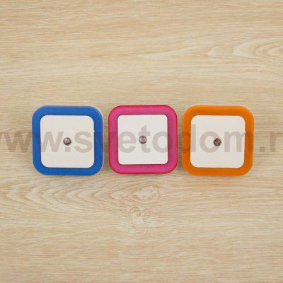 Ночник пластик LED реагирует на темноту 