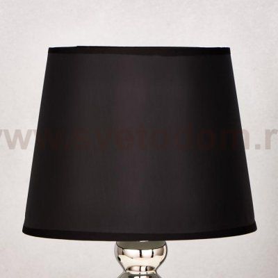 Лампа настольная с абажуром 