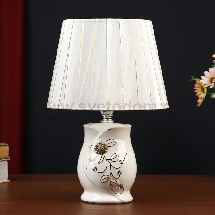 Лампа настольная 