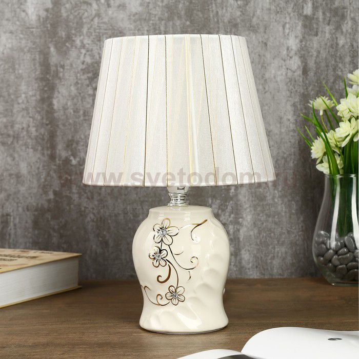 Лампа настольная 