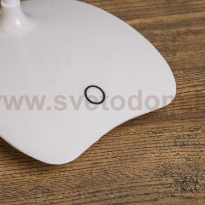 Светильник настольный 