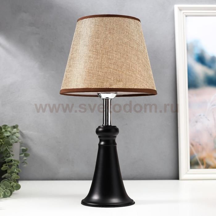Лампа настольная 