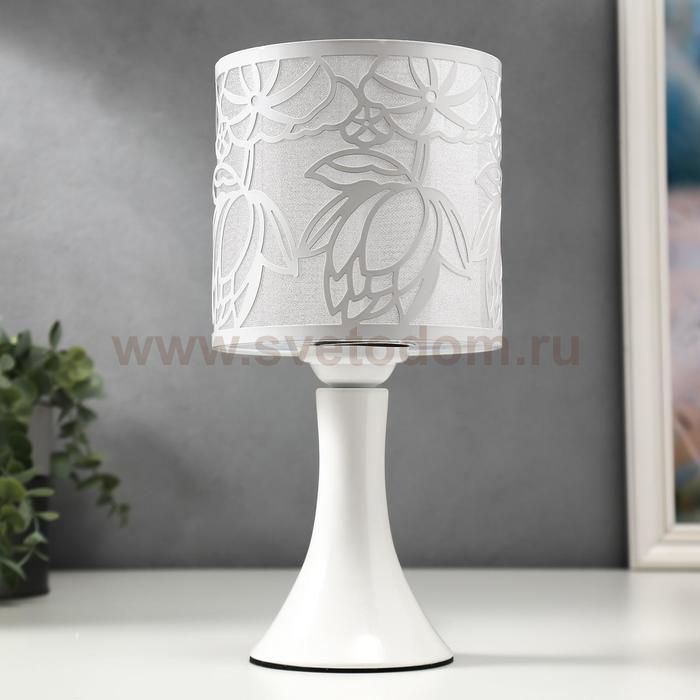 Лампа настольная 
