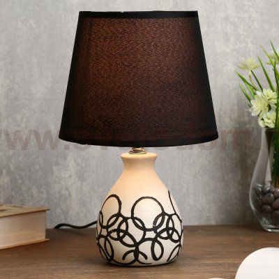 Лампа настольная 