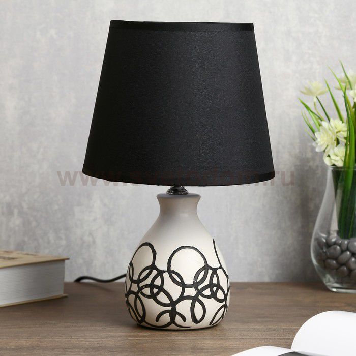 Лампа настольная 